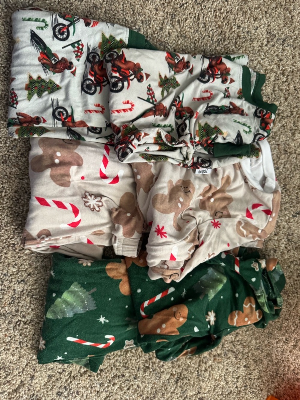 Kids Holiday Gingerbread Pajama Set - Green & Cream